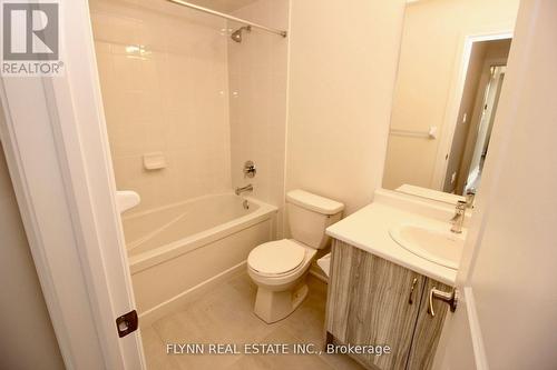 2 - 33 Creekbank (Upper) Road, Toronto, ON - Indoor Photo Showing Bathroom