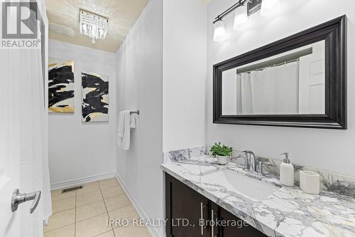 97 Gentile Circle, Vaughan, ON - Indoor Photo Showing Bathroom