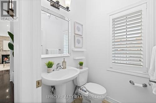 97 Gentile Circle, Vaughan, ON - Indoor Photo Showing Bathroom