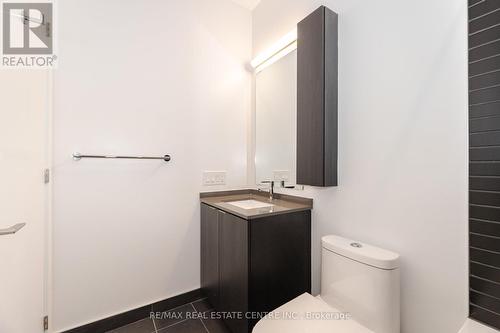 718 - 86 Dundas Street, Mississauga, ON - Indoor Photo Showing Bathroom