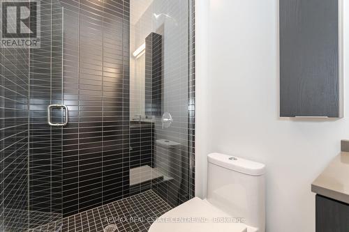 718 - 86 Dundas Street, Mississauga, ON - Indoor Photo Showing Bathroom