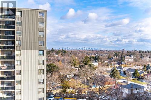 718 - 86 Dundas Street, Mississauga, ON - Outdoor With View