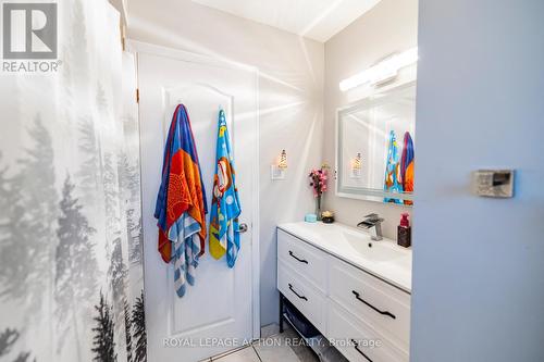 7 Fieldgate Drive, Brantford, ON - Indoor Photo Showing Bathroom