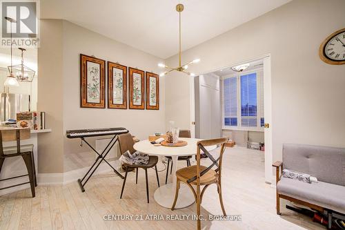 1001 - 980 Yonge Street, Toronto, ON - Indoor Photo Showing Dining Room