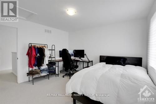 4527 Kelly Farm Drive, Ottawa, ON - Indoor Photo Showing Bedroom