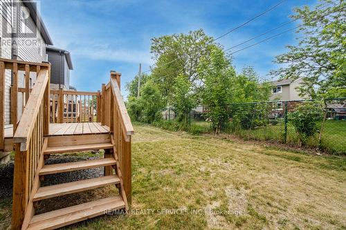 207 Louise Street, Welland, ON - Outdoor