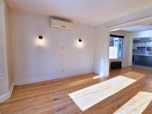 Living room - 479  - 481 Rue Bédard, Lachute, QC - Indoor Photo Showing Other Room