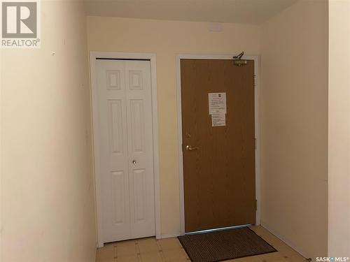 203 806 100A Street, Tisdale, SK - Indoor Photo Showing Other Room