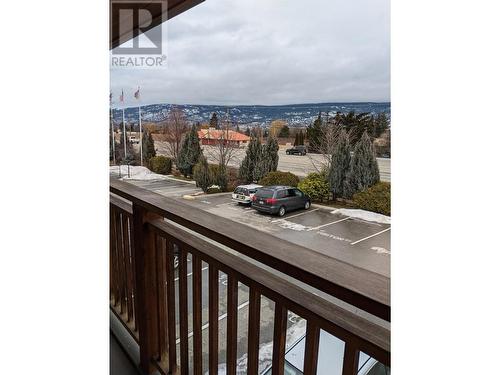 Apartment - 6203 Willow Avenue, Summerland, BC 