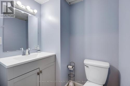 71 Stable Way, Ottawa, ON - Indoor Photo Showing Bathroom