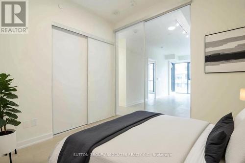 416 - 840 St Clair Avenue W, Toronto, ON - Indoor Photo Showing Bedroom