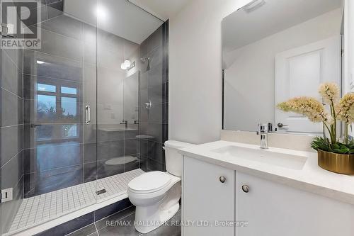 11 - 12868 Yonge Street, Richmond Hill, ON - Indoor Photo Showing Bathroom