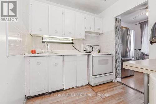 206 - 61 Townline, Orangeville, ON - Indoor Photo Showing Kitchen