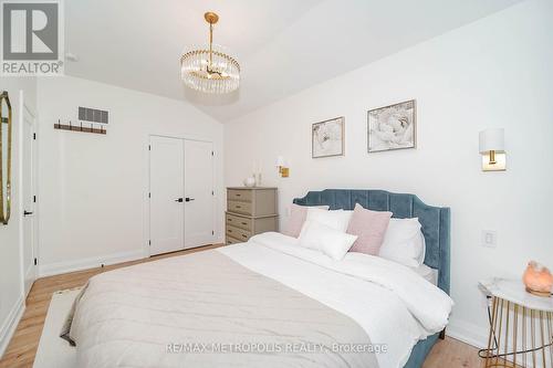 40 Northfield Road, Toronto, ON - Indoor Photo Showing Bedroom