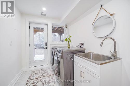 40 Northfield Road, Toronto, ON - Indoor Photo Showing Laundry Room