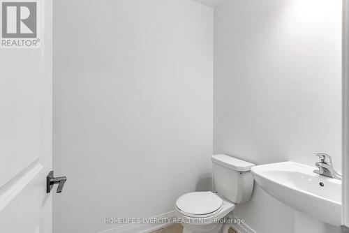 50 Windtree Way, Halton Hills, ON - Indoor Photo Showing Bathroom