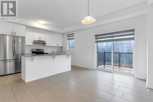 50 Windtree Way, Halton Hills, ON - Indoor Photo Showing Kitchen