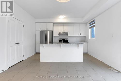 50 Windtree Way, Halton Hills, ON - Indoor Photo Showing Kitchen