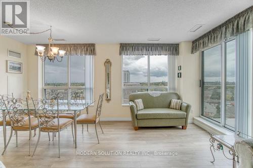 Ph19 - 51 Baffin Court, Richmond Hill, ON - Indoor