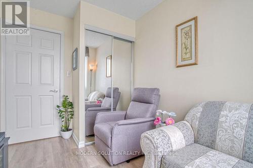 Ph19 - 51 Baffin Court, Richmond Hill, ON - Indoor