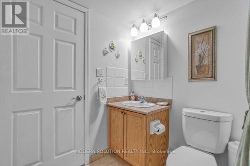 Ph19 - 51 Baffin Court, Richmond Hill, ON - Indoor Photo Showing Bathroom