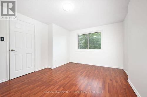 250 San Francisco Avenue, Hamilton, ON - Indoor Photo Showing Other Room