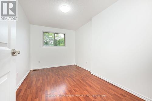 250 San Francisco Avenue, Hamilton, ON - Indoor Photo Showing Other Room