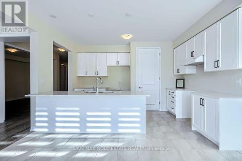 99 Lilac Circle, Haldimand, ON - Indoor Photo Showing Kitchen