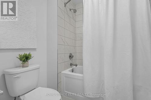 3995 Highland Park Drive, Lincoln, ON - Indoor Photo Showing Bathroom