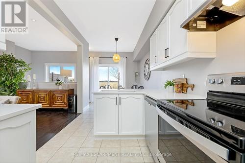 89 Courtney Street, Centre Wellington, ON - Indoor Photo Showing Kitchen