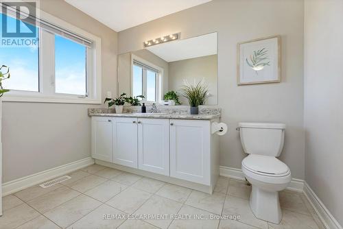 89 Courtney Street, Centre Wellington, ON - Indoor Photo Showing Bathroom