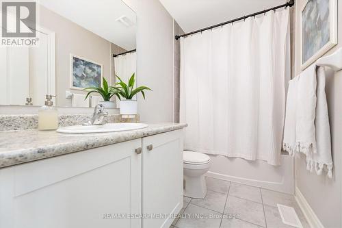 89 Courtney Street, Centre Wellington, ON - Indoor Photo Showing Bathroom