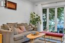 39 Delena Avenue N, Hamilton, ON  - Indoor Photo Showing Living Room 