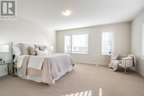 27 - 590 North Service Road, Hamilton, ON - Indoor Photo Showing Bedroom