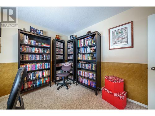 2115 Country Woods Road, Sorrento, BC - Indoor Photo Showing Office