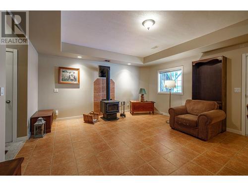 2115 Country Woods Road, Sorrento, BC - Indoor