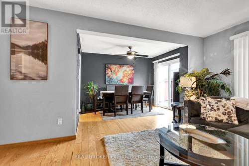 1281 Northbrook Street, Oshawa, ON - Indoor Photo Showing Living Room