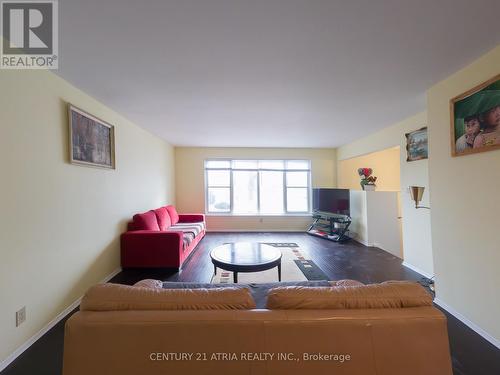 96 Invergordon Avenue E, Toronto, ON - Indoor Photo Showing Living Room