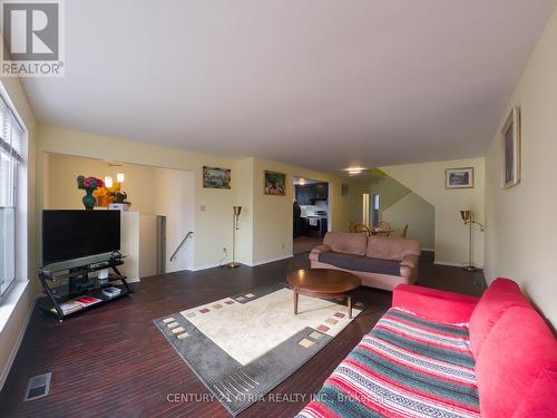 96 Invergordon Avenue E, Toronto, ON - Indoor Photo Showing Living Room