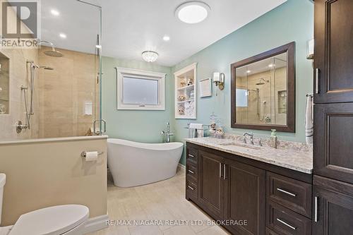 107 Westland Street, St. Catharines (462 - Rykert/Vansickle), ON - Indoor Photo Showing Bathroom