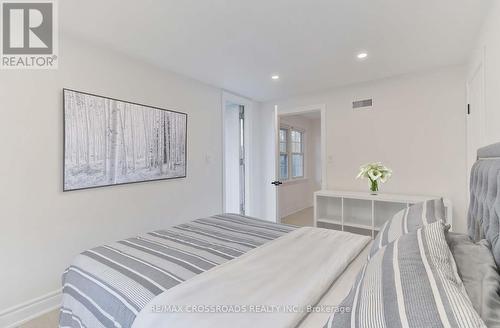 634 Brookside Drive, Oshawa, ON - Indoor Photo Showing Bedroom