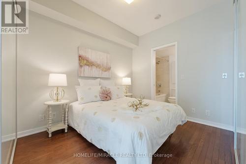 1912 - 14 York Street, Toronto, ON - Indoor Photo Showing Bedroom