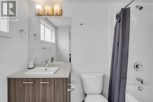 775 Academy Way Unit# 208, Kelowna, BC - Indoor Photo Showing Bathroom