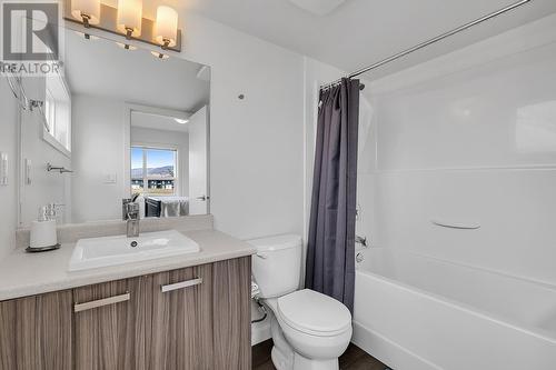 775 Academy Way Unit# 208, Kelowna, BC - Indoor Photo Showing Bathroom