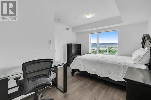 775 Academy Way Unit# 208, Kelowna, BC - Indoor Photo Showing Bedroom