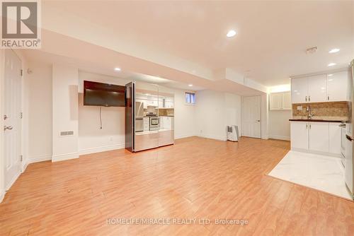 6 Haddon Avenue, Toronto, ON - Indoor Photo Showing Kitchen