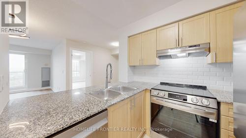 1007 - 7 North Park Road, Vaughan, ON - Indoor Photo Showing Kitchen With Double Sink With Upgraded Kitchen