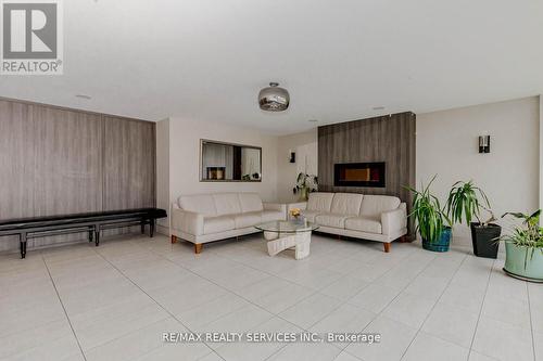 1206 - 1100 Caven Street, Mississauga, ON - Indoor