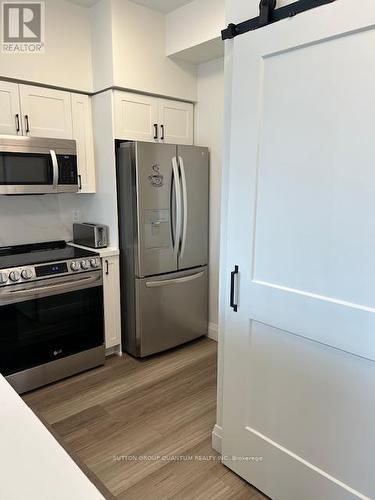 3507 - 388 Prince Of Wales Drive, Mississauga, ON - Indoor Photo Showing Kitchen