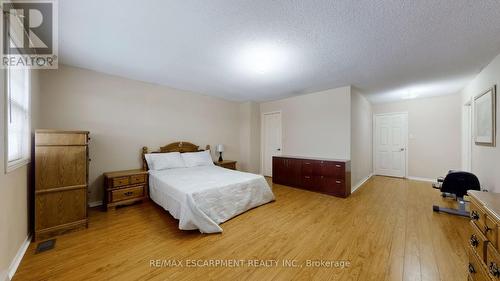 1208 Sherwood Mills Boulevard, Mississauga, ON - Indoor Photo Showing Bedroom